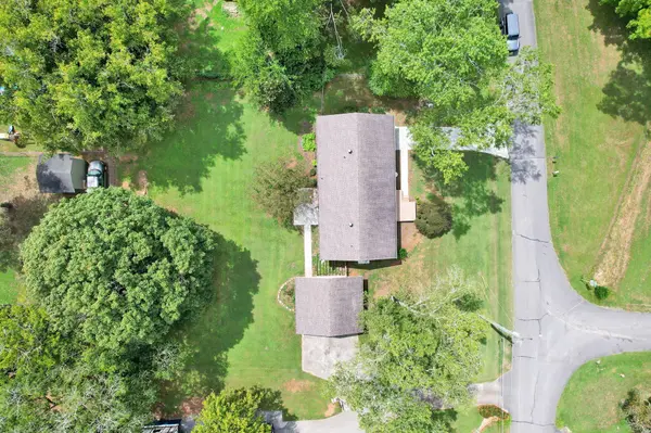 1105 Apache Street, Athens, TN 37303