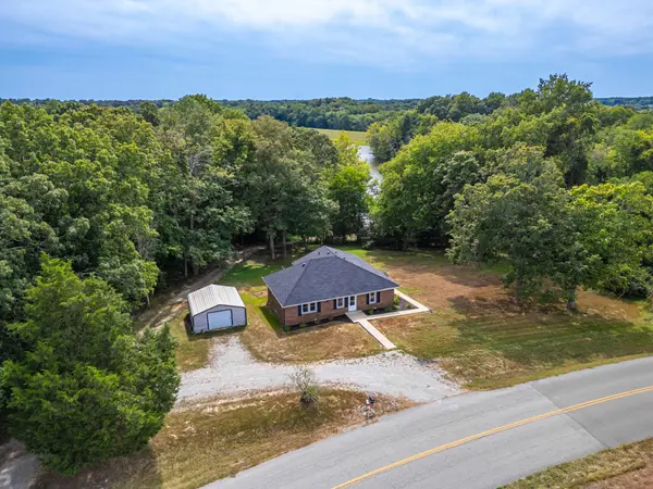 4550 Antioch Rd, Hopkinsville, KY 42240