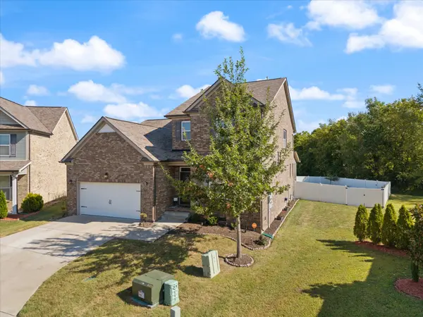 907 Coral Bells Ct, Smyrna, TN 37167