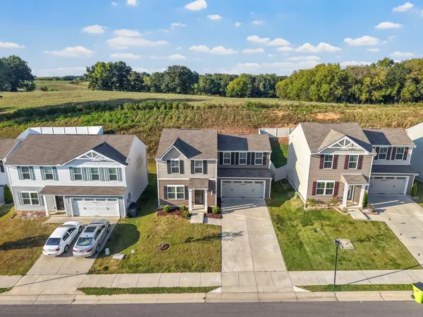 2306 Brokeshire Dr, White House, TN 37188