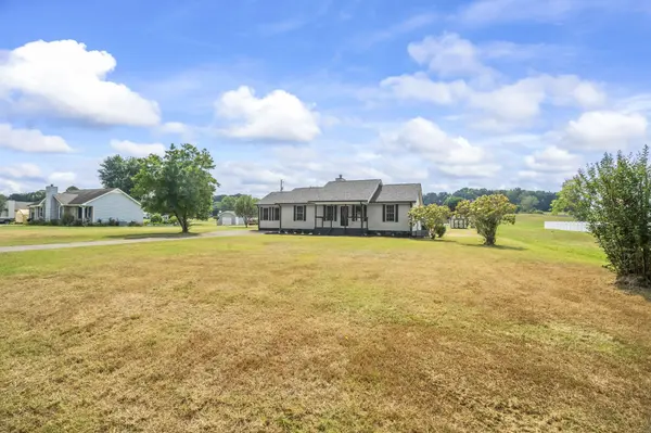 8861 Owens Chapel Rd, Springfield, TN 37172