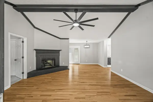 8861 Owens Chapel Rd, Springfield, TN 37172
