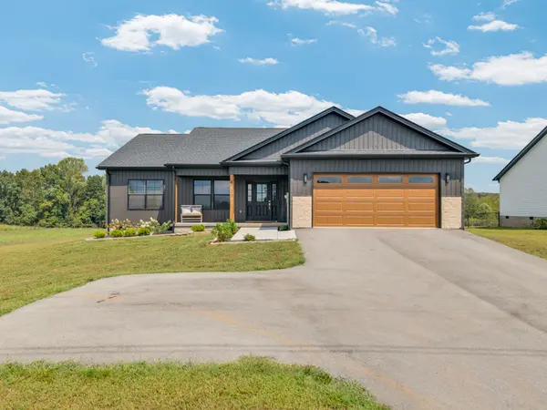 4733 Window Cliff Rd,  Baxter,  TN 38544