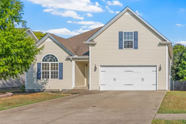 3719 Gray Fox Dr, Clarksville, TN 37040