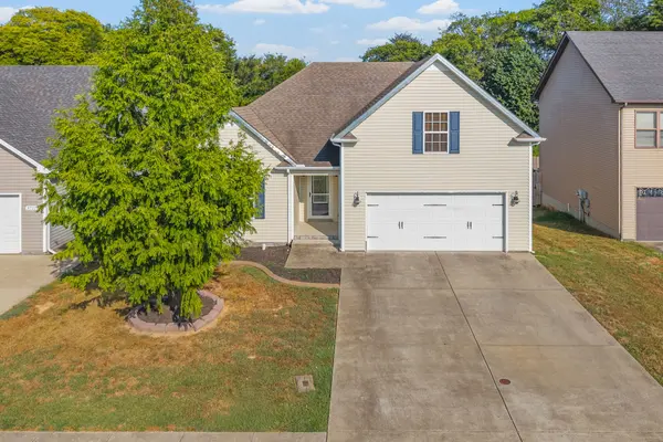 3719 Gray Fox Dr, Clarksville, TN 37040