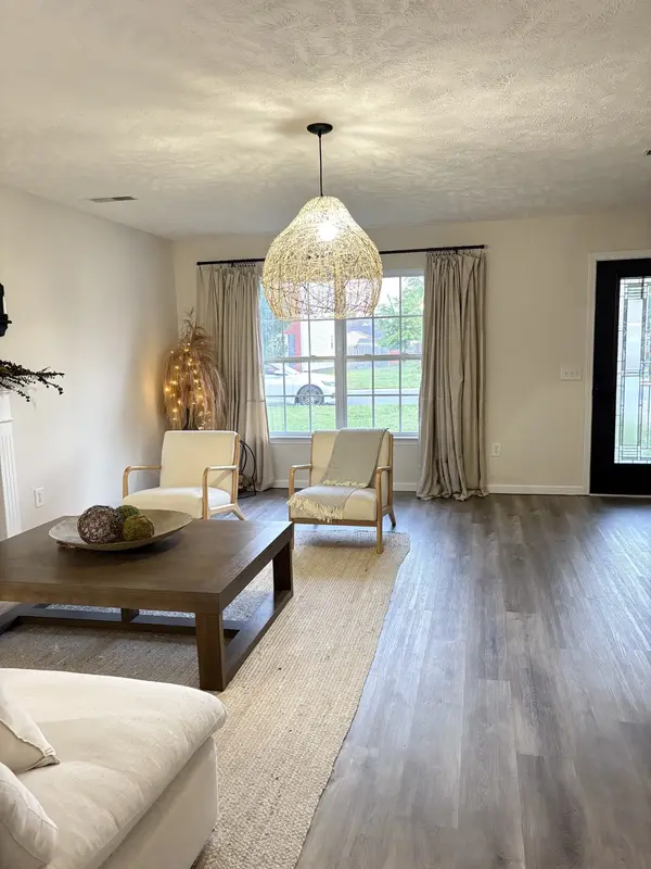 2812 Painted Pony Dr, Murfreesboro, TN 37128