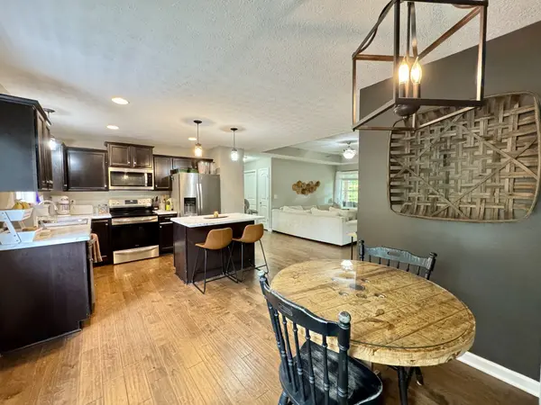 1119 Smiley Troutt Rd, Bethpage, TN 37022