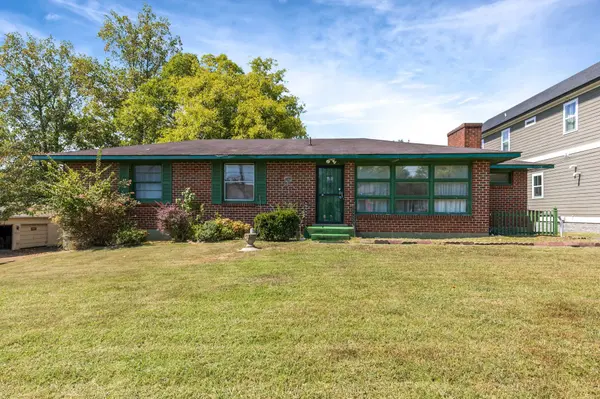 2434 Chapman Dr, Nashville, TN 37206