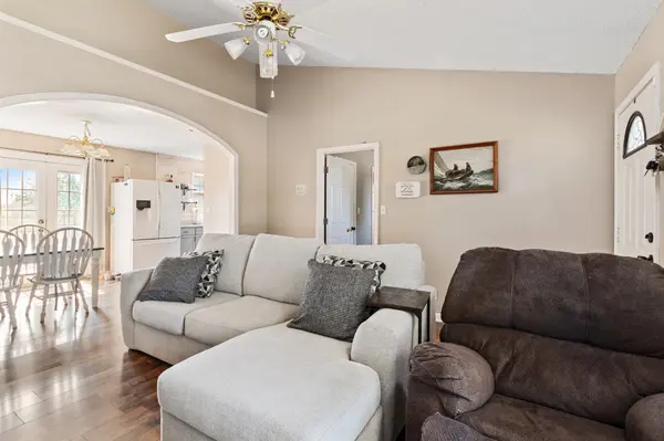 1062 Meshaw Trl, Clarksville, TN 37040