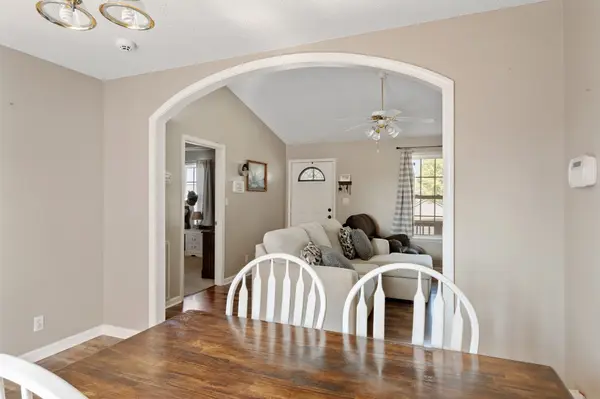 1062 Meshaw Trl, Clarksville, TN 37040