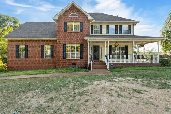 1214 Hollis Ter, Cottontown, TN 37048