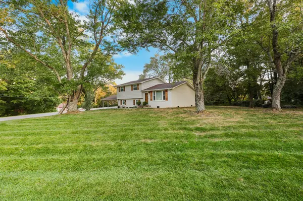 452 Winding Way Rd, Clarksville, TN 37043