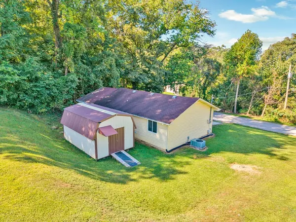 924 Watauga Rd, Cookeville, TN 38506