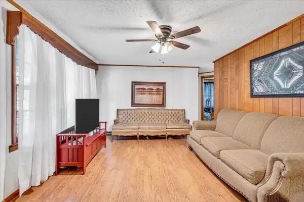 809 Brummel Avenue, Bridgeport, AL 35740