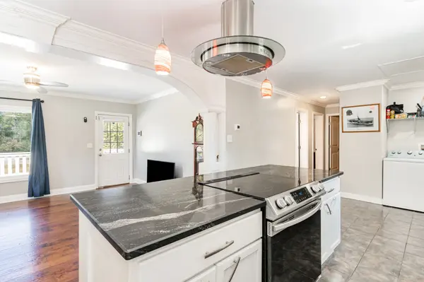 1014 Dogwood Ln, Kingston Springs, TN 37082