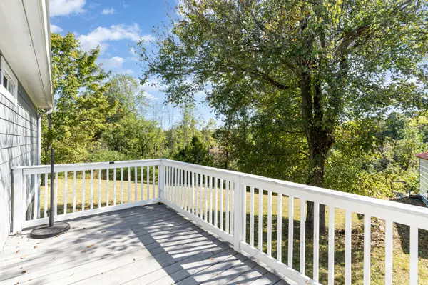 1014 Dogwood Ln, Kingston Springs, TN 37082