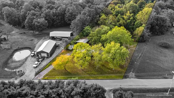 944 Shady Grove Rd, Clarksville, TN 37043