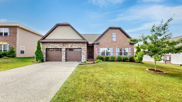 1017 Laurelwood Dr, Gallatin, TN 37066