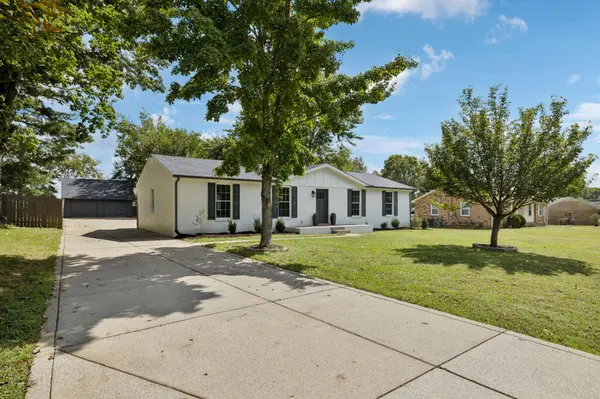 825 General Forrest Dr, Smyrna, TN 37167