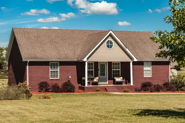 1017 Spire Way Dr, Castalian Springs, TN 37031