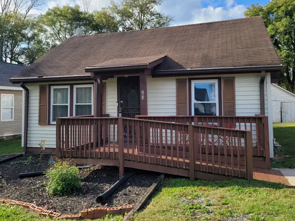 203 West Adams Avenue, Lebanon, TN 37087