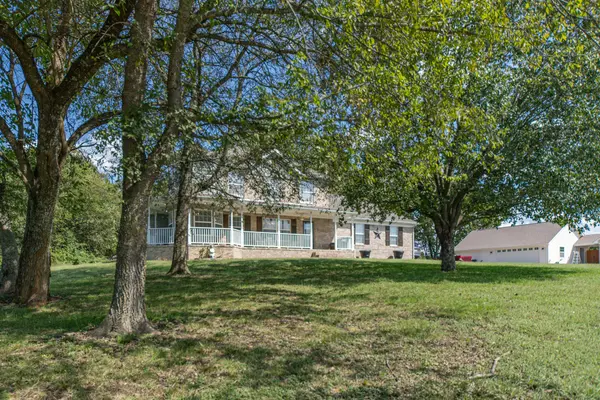 2444 Lakeshore Dr, Spring Hill, TN 37174