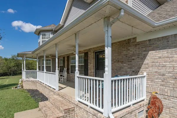 2444 Lakeshore Dr, Spring Hill, TN 37174