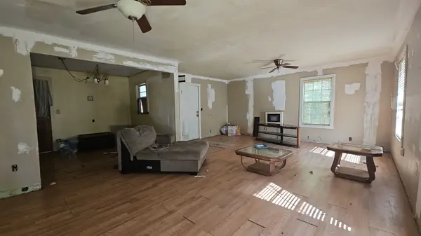 580 Old Friendship Rd, Finger, TN 38334