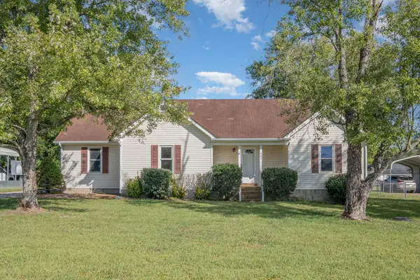 402 Edmonson Ave, Chapel Hill, TN 37034