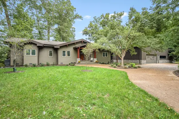 103 E Crosswinds Ct, Tullahoma, TN 37388