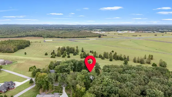 103 E Crosswinds Ct, Tullahoma, TN 37388