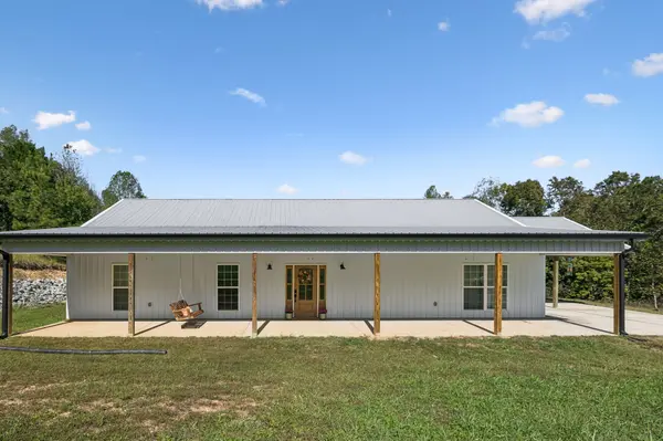 1147 Woodmont Dr, Centerville, TN 37033