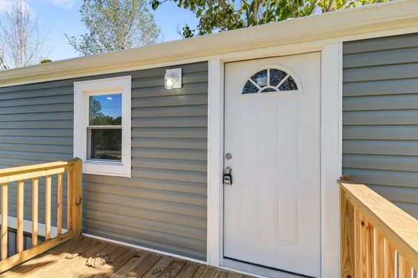 2230 Wayne Rd, Bon Aqua, TN 37025