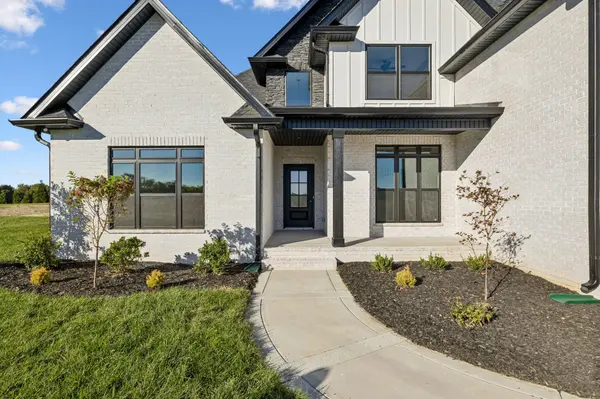 4968 Royal View Way, Clarksville, TN 37040