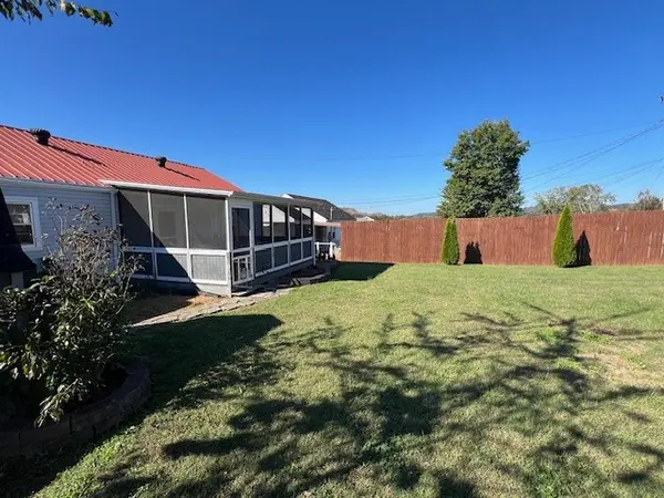 406 Terrace Ln, Woodbury, TN 37190