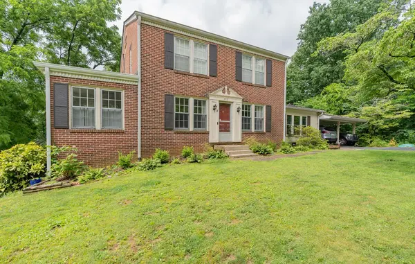 2718 Fairview Drive, Chattanooga, TN 37406