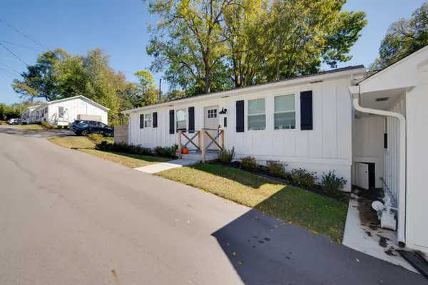 2128A D Sharondale Drive, Nashville, TN 37215