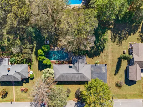 808 Fairway Dr, Fayetteville, TN 37334