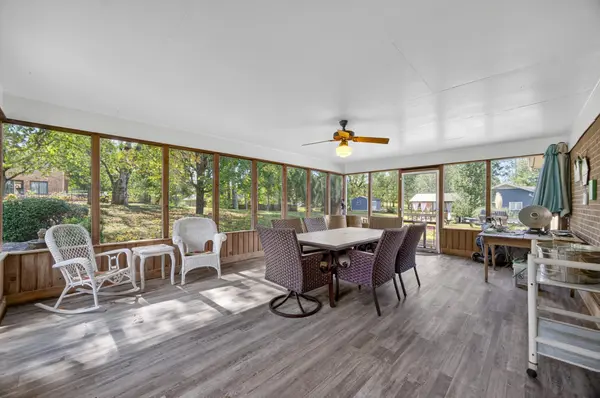 808 Fairway Dr, Fayetteville, TN 37334