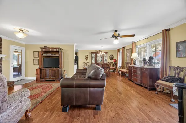 808 Fairway Dr, Fayetteville, TN 37334