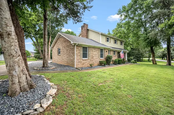 2422 Choctaw Trce, Murfreesboro, TN 37129