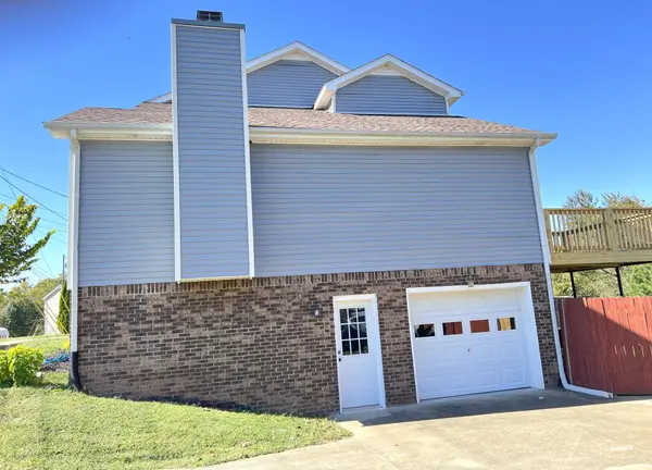 1311 Sunfield Dr, Clarksville, TN 37042
