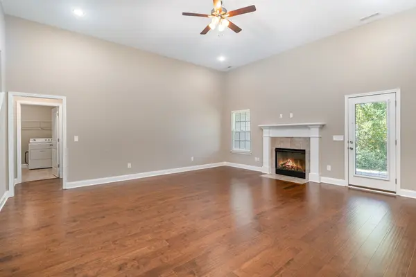 2406 Tredwell Ave, Murfreesboro, TN 37128