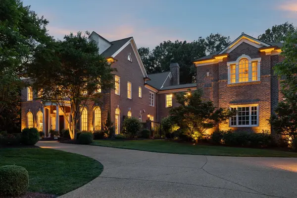 1616 Whispering Hills Dr, Franklin, TN 37069