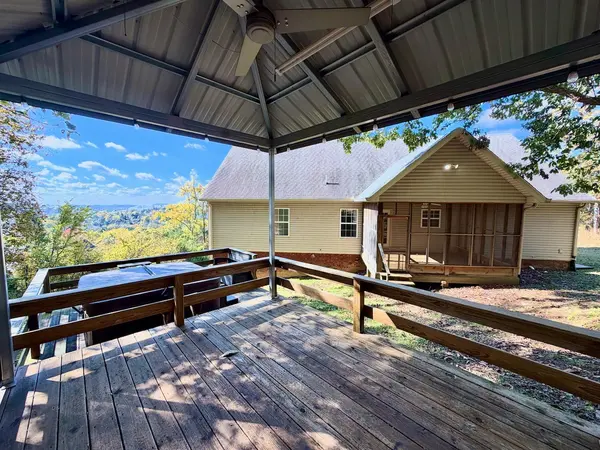 216 Matt Dr, Bell Buckle, TN 37020