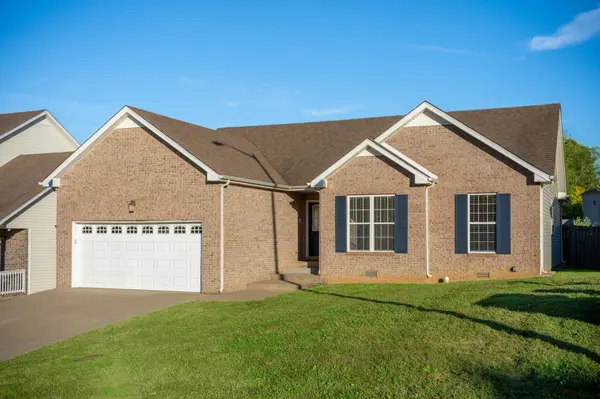 2641 Arthurs Ct, Clarksville, TN 37040