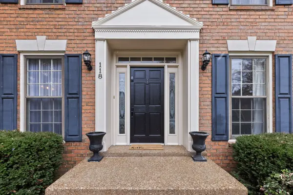 118 Hedgelawn Dr, Hendersonville, TN 37075