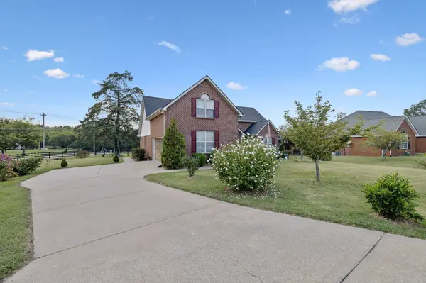 114 Falling Branch Ct, Murfreesboro, TN 37129