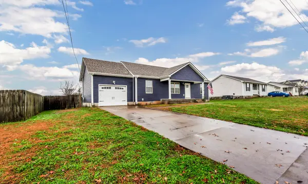 825 Stableford Lane, Oak Grove, KY 42262
