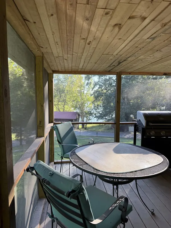 240 Doe Run Rd, Bumpus Mills, TN 37028
